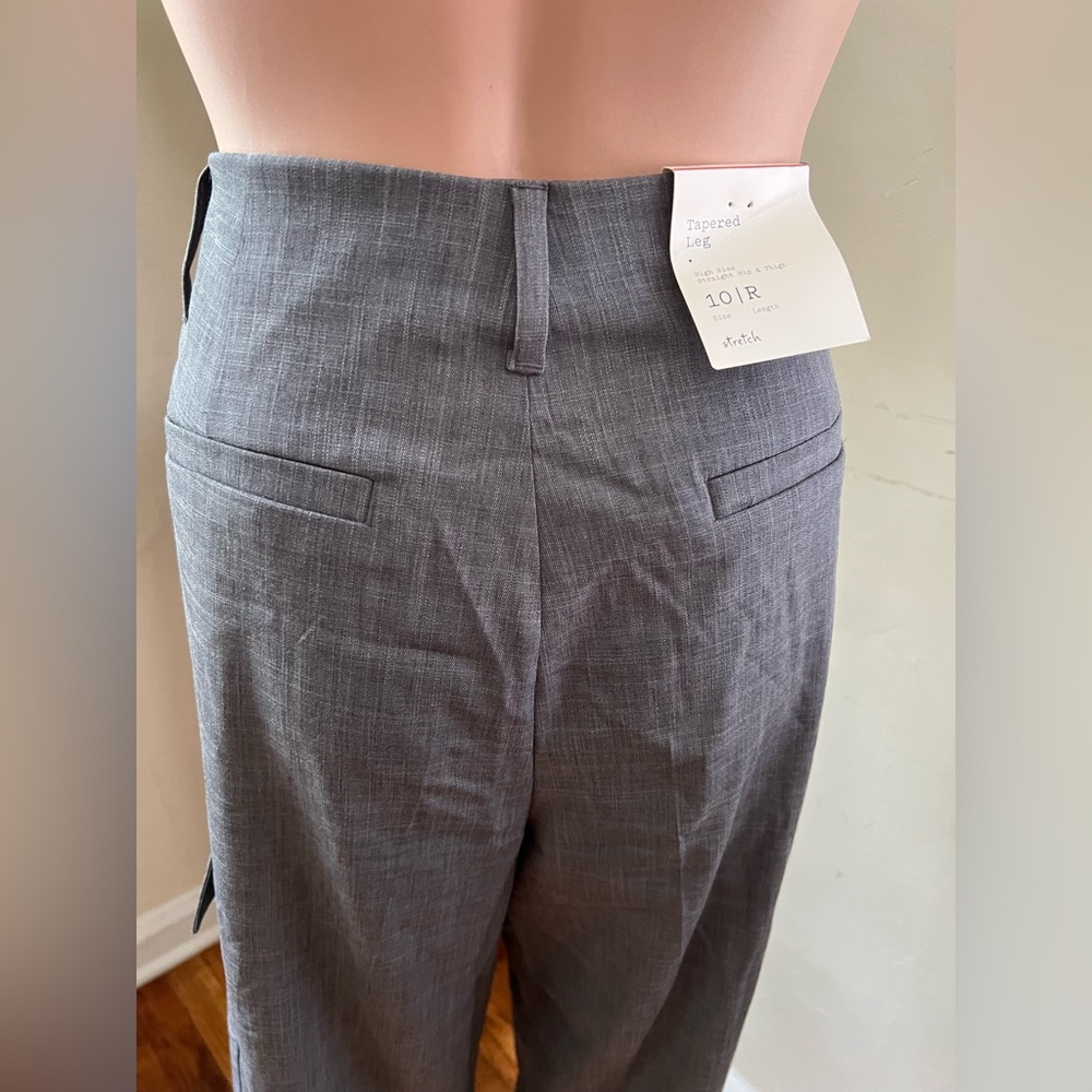 Women’s Gray Pants - Picture 5 of 5